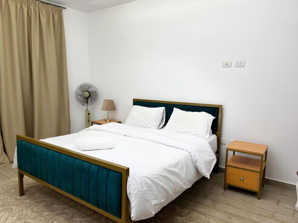 Apartment Spacious 3 Bed With Pool, Close To Malls Cairo
