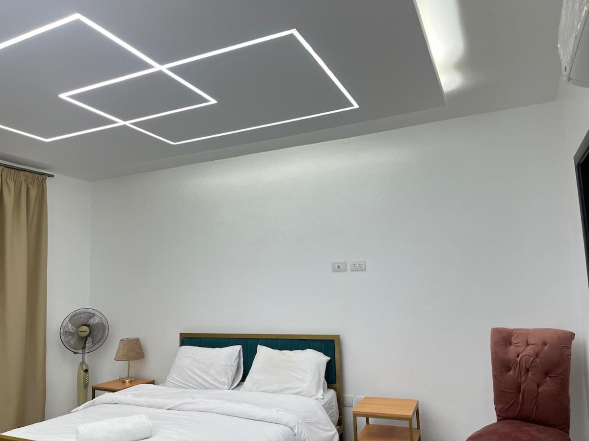 Spacious 3 Bed With Pool, Close To Malls Cairo